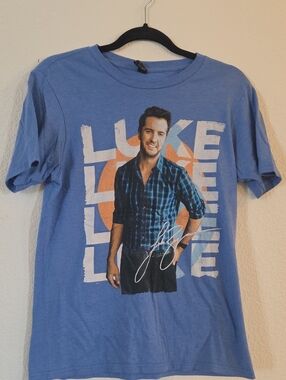 Luke BRYAN Short-Sleeve Tee in Light Blue with Signed Portrait